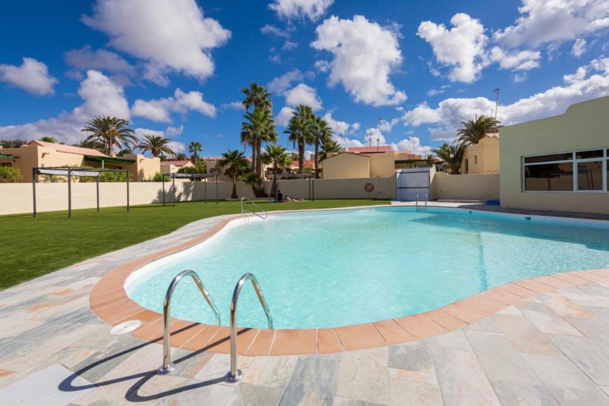 8145B - Bonito Bungalow קוסטה קלמה מראה חיצוני תמונה