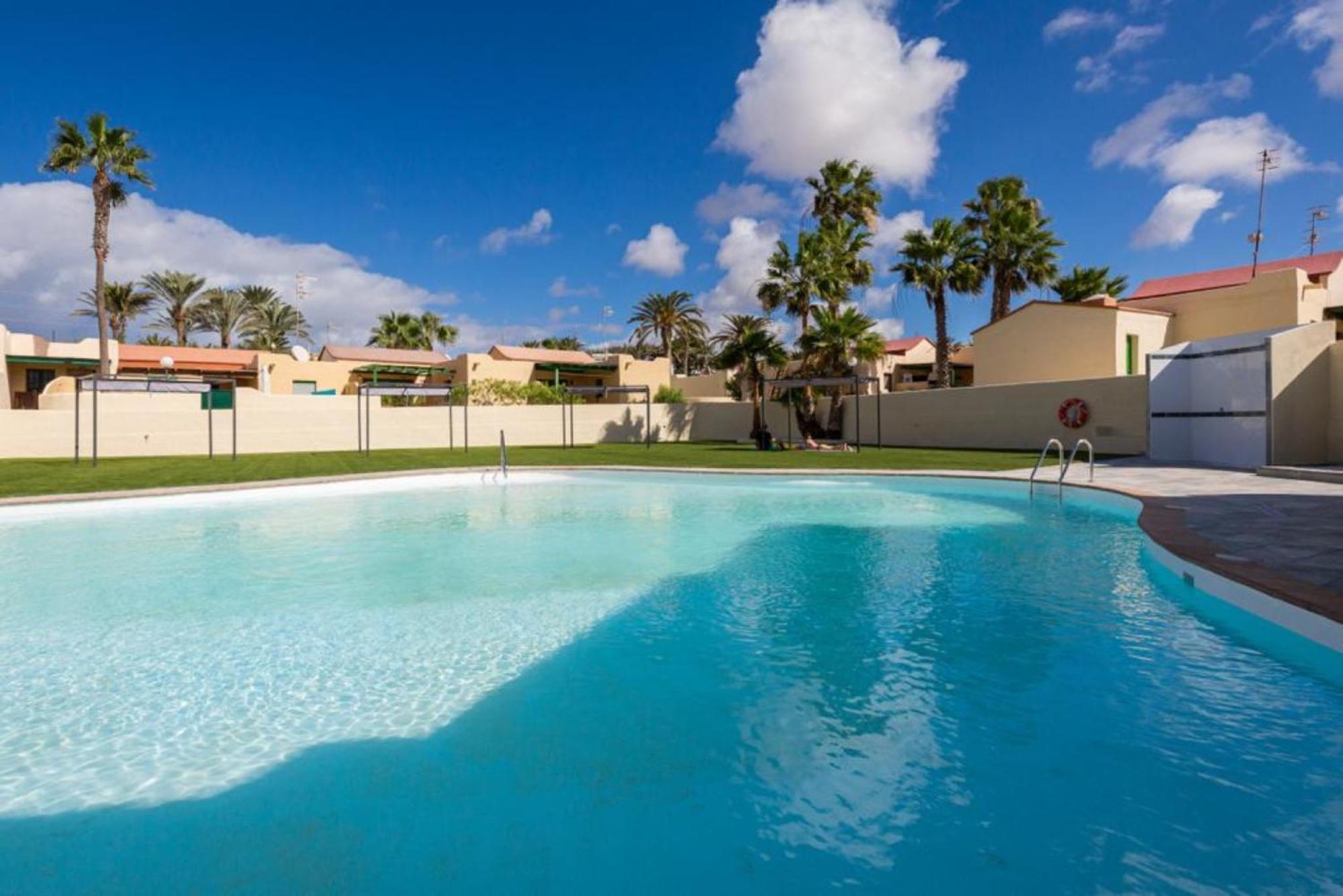 8145B - Bonito Bungalow קוסטה קלמה מראה חיצוני תמונה